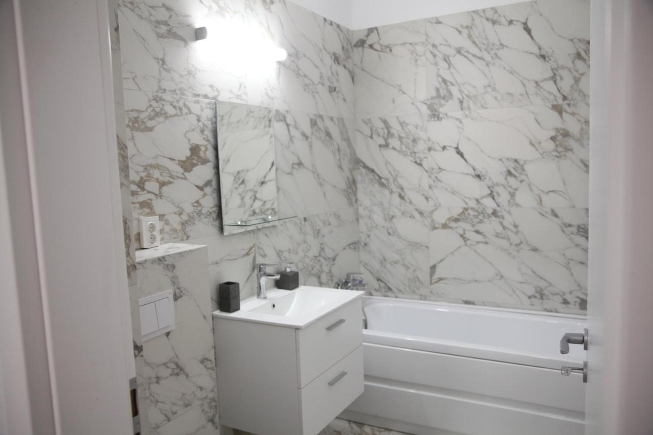 Luxury Downtown Apartment Kaloşvar Dış mekan fotoğraf