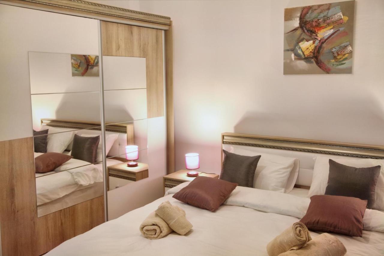 Luxury Downtown Apartment Kaloşvar Dış mekan fotoğraf